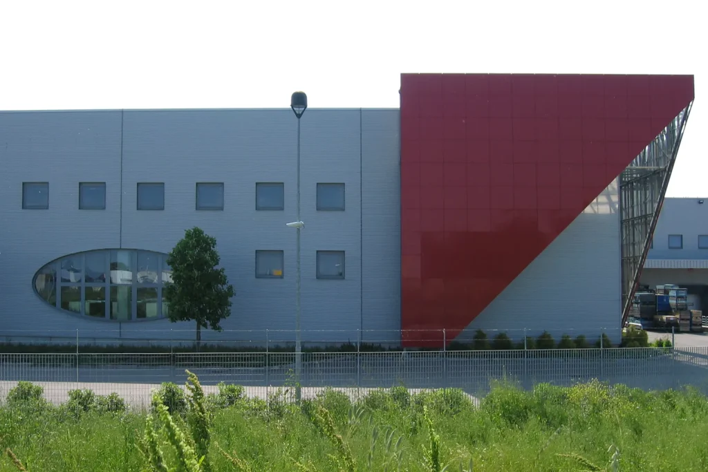 Ford — 10.000 m² · Castel San Pietro Terme (BO)